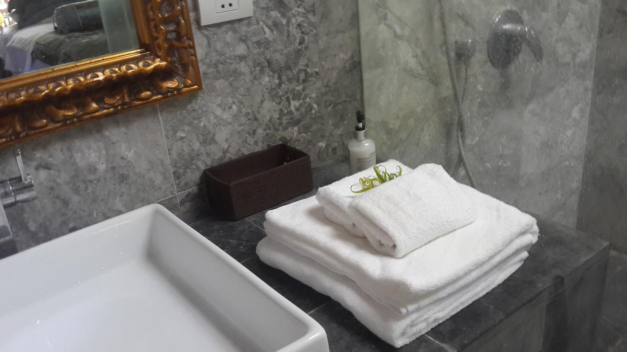 Maison Ly - H2h * Hà Nội
